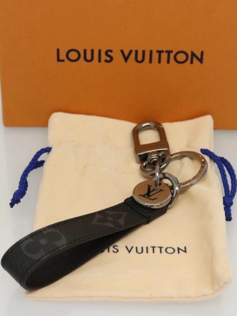 LOUIS VUITTON Monogram Eclipse Porte Cles Dragonne Key Holder Auth - Picture 2 of 8